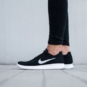 Nike Free RN Flyknit Black WMNS 831070 001